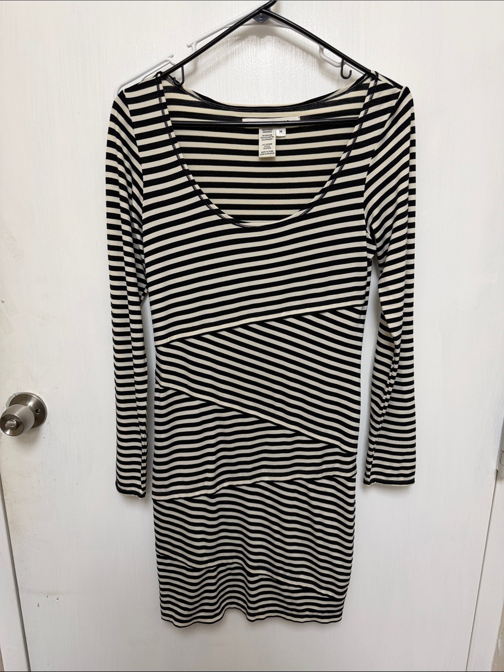 Max Studio Black and White Striped Long Sleeve Dress